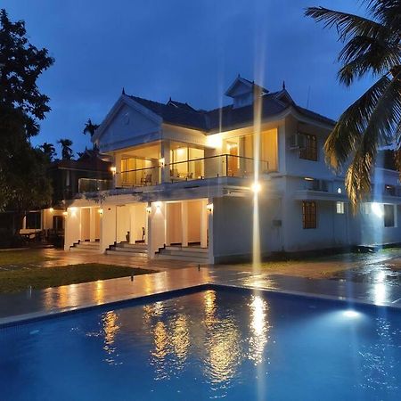 Вилла Riveria Portico North Paravur Экстерьер фото